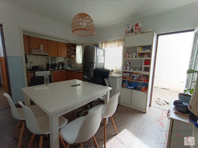 Casa en Cabral 962, 4 dorm, 2 baños, amplio lote