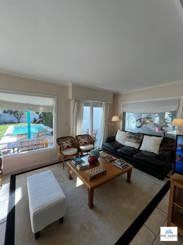 Casa en Loberia 900, 227m², 3 dorm, 4 baños, con garage y piscina