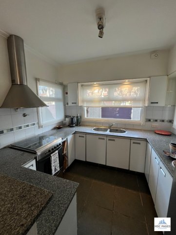 Casa en Loberia 900, 227m², 3 dorm, 4 baños, con garage y piscina