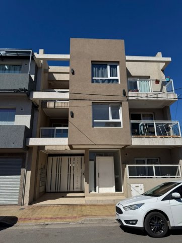 PH 1 dorm, 52m² en Sarmiento 1400 con cochera