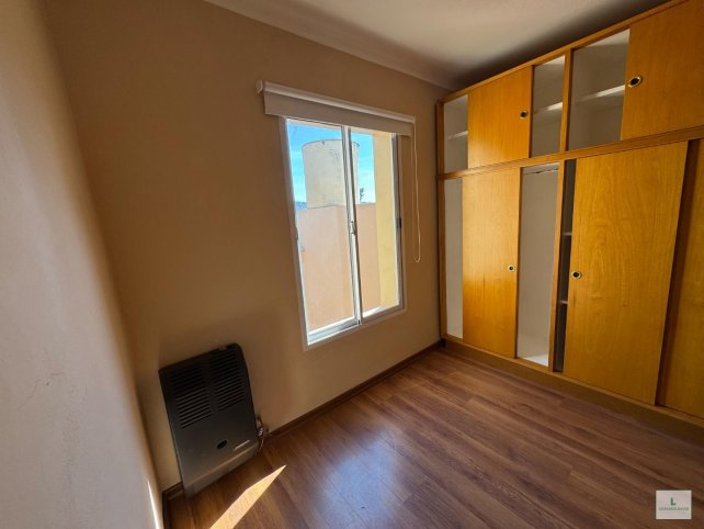 Casa en Av. Rivadavia 22, 129m², 2 dorm, 1 baño, garage