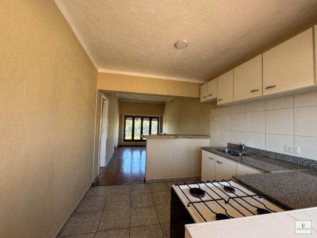 Casa en Av. Rivadavia 22, 129m², 2 dorm, 1 baño, garage