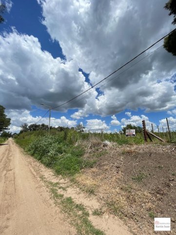 Lote en venta de 111m² en Cerro Leonés, listo para escriturar
