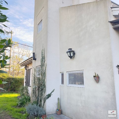 Casa 2 dorm, 77m² con garage — Israel y Av. Don Bosco
