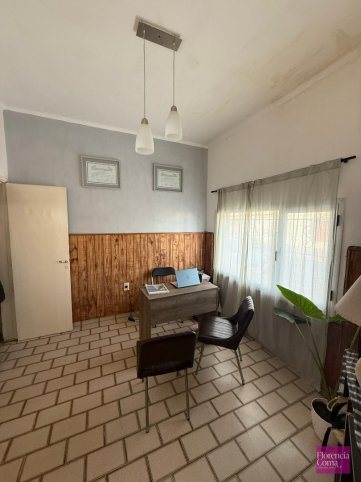 Casa 2 dorm, 150m² con garage y terraza — Pellegrini y San Lorenzo