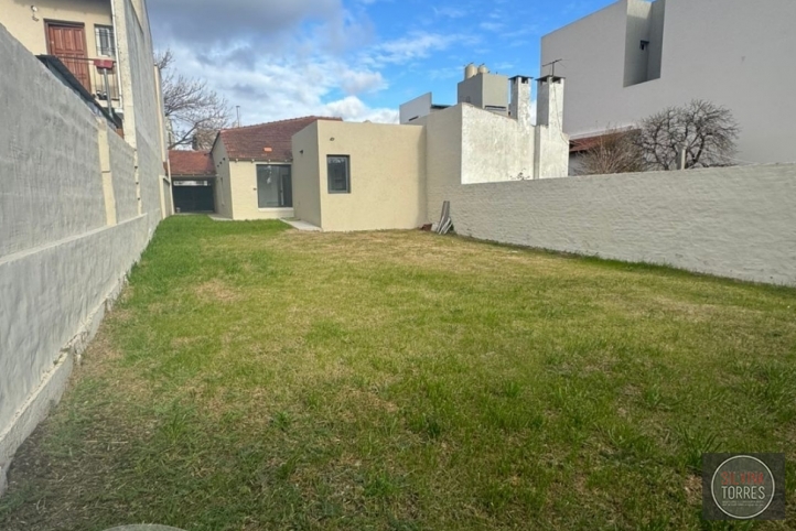 Casa 3 dorm, 160m² totalmente reciclada — Pinto 1700