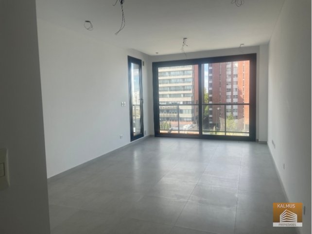 Depto 2 dorm, 96m² con cochera — Centro
