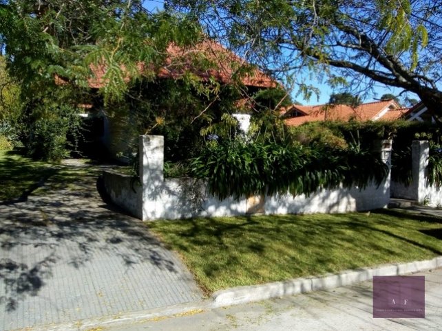 Casa 3 dorm, 250000 USD en inmejorable ubicación