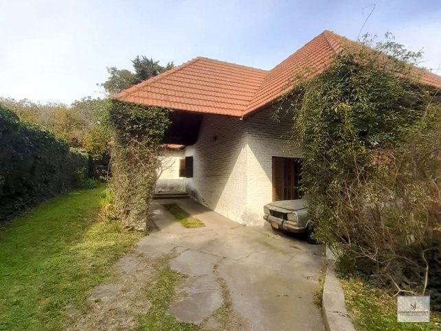 Casa 4 dorm, 220m² en lote de 800m² — Fernández de la Cruz