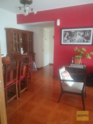 Depto en Venta 3 dorm, 2 baños, cochera — Alberdi 1049