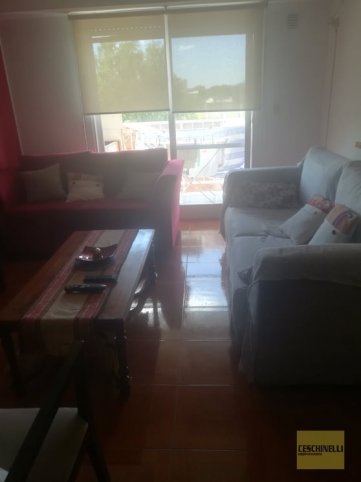 Depto en Venta 3 dorm, 2 baños, cochera — Alberdi 1049