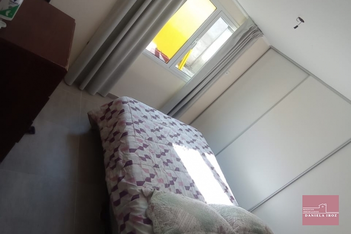 Casa en Larrea 1100, 150m², 2 dorm, 1 baño, 2 cocheras, pileta