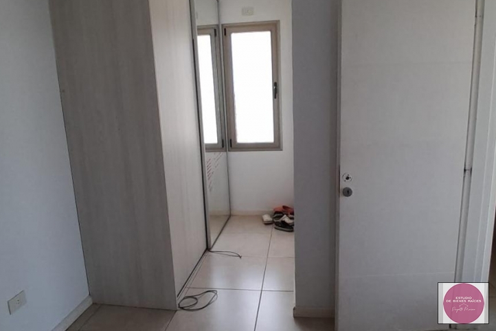 Depto 2 dorm, 90m² con cochera — Av. Santamarina