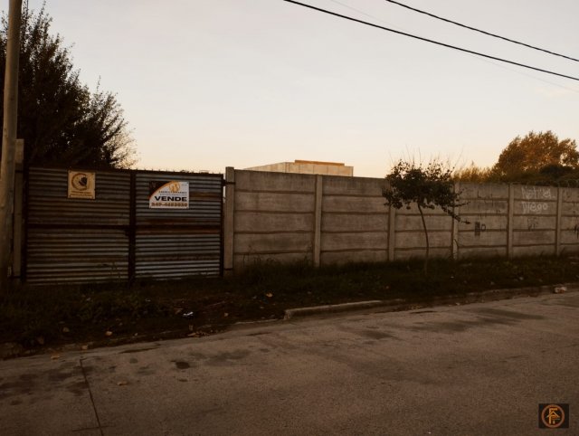 Lote en Venta 21.65m x 43.30 en Casacuberta y Aeronautica Argentina
