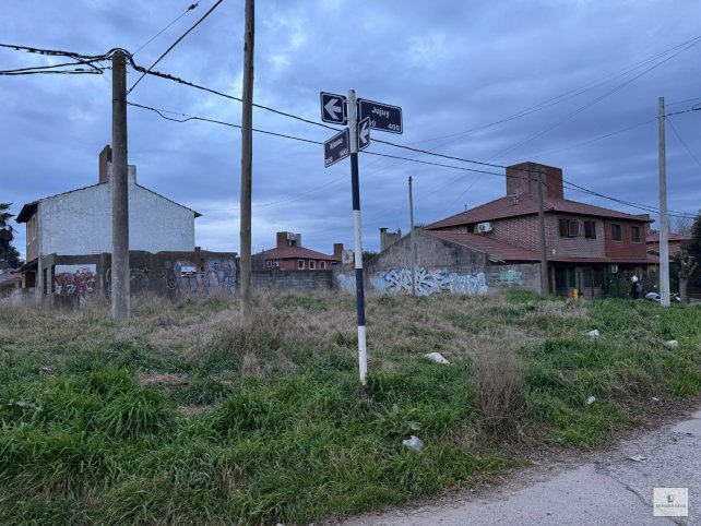 Lote en barrio mirage de 315.49m²
