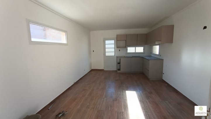 Casa a estrenar 3 amb, 50m² con cochera — Almafuerte