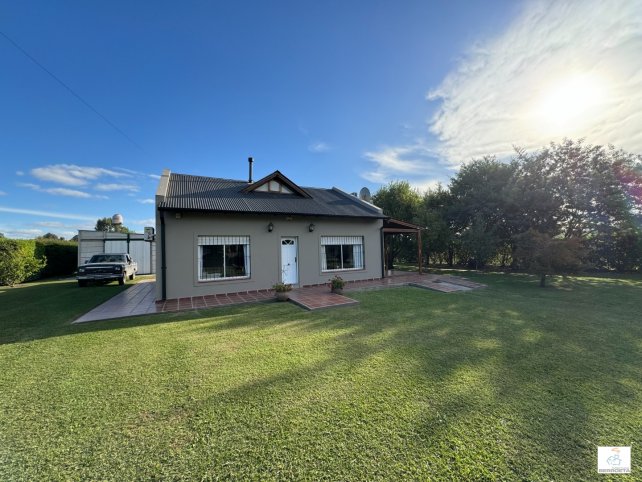 Casa 3 dorm, 190m² en Villa Leonor con pileta y parque