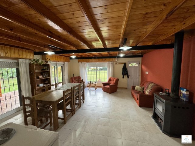 Casa 3 dorm, 190m² en Villa Leonor con pileta y parque