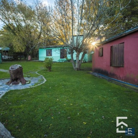 Casa quinta 1 dorm con pileta — Zona La Elena