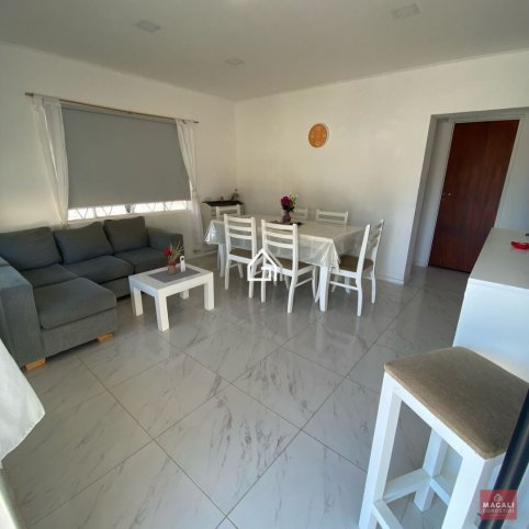 Casa quinta en venta, 1320m², 2 dorm, 1 baño, 3 cocheras