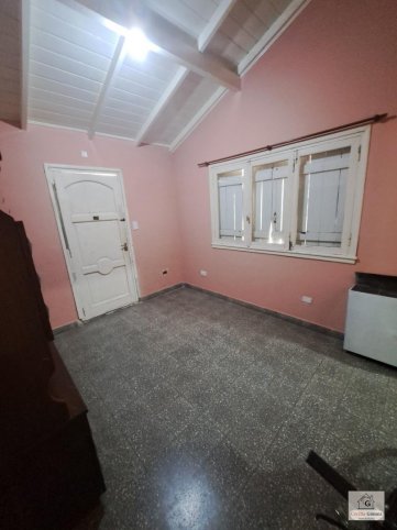 Casa 2 dorm, 68m² con garage y patio — Belgrano