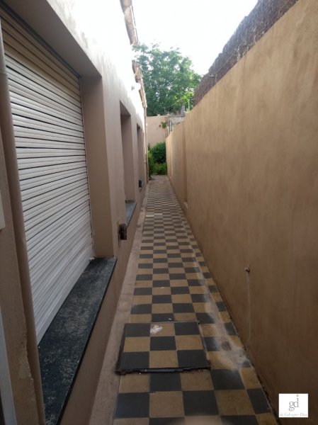 Casa interna en Irigoyen 800, 5 dorm, 200m² — Ideal oficinas