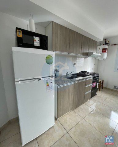 Depto. en Venta 1 dorm, 50m² — Roca 600