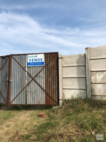 Lote en Venta 650m² con todos los servicios — Chapeaurouge y Cabral