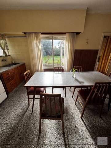 Casa en venta, 3 dorm, 178m² con patio y parrilla — Av. Colon