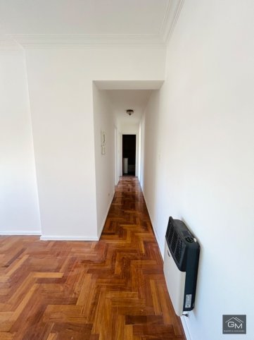 Depto céntrico en venta, 70m², 2 dorm, 2 baños, cochera — Gral Rodríguez 716
