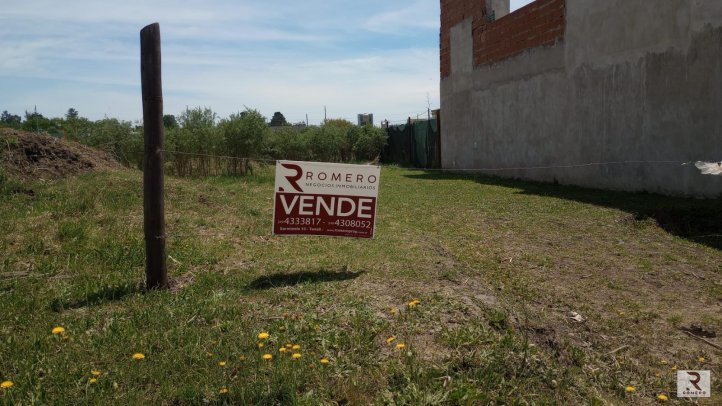 Lote en Venta 20,4x64,9 — Catamarca 90
