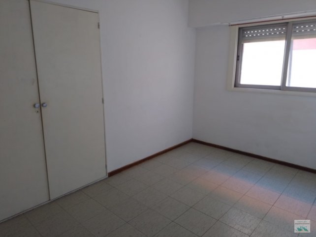 Depto en Venta 3 dorm, 78m² a 4 cuadras de la playa — Necochea