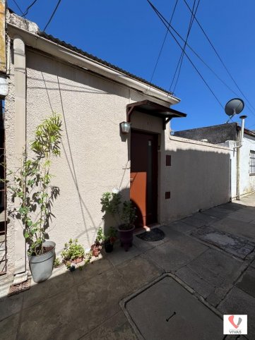 Departamento céntrico Sarmiento al 100, 50m², 2 dorm, patio privado