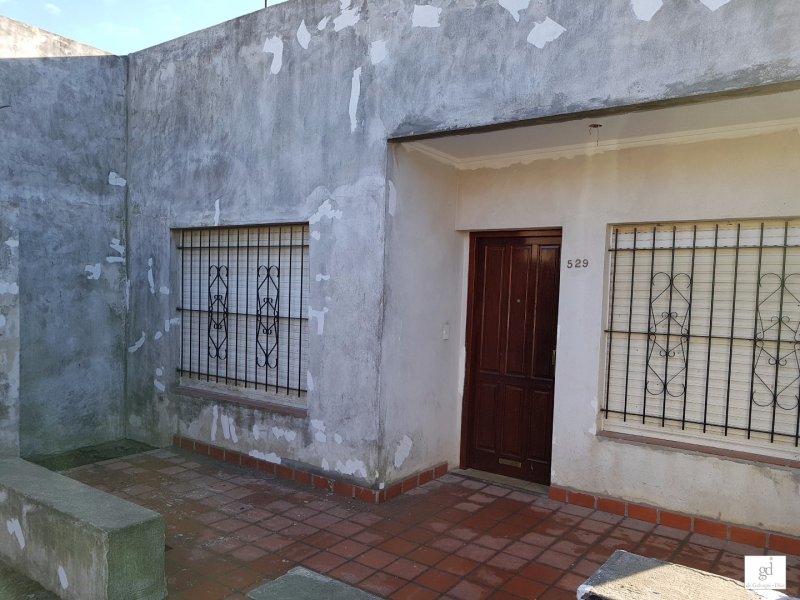 Casa en Venta Rosales 529, 2 dorm, 260 m²