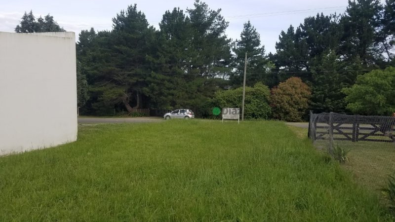 Lote en venta de 300m² en Juan B. Justo y Calihue, listo para edificar