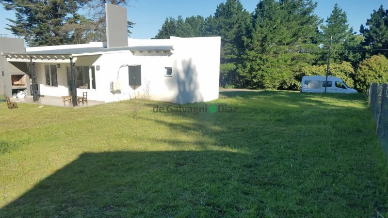 Lote en venta de 300m² en Juan B. Justo y Calihue, listo para edificar