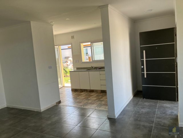 Casa a estrenar 3 dorm, 95m² en Pasaje Miralejos — Barrio Hipódromo