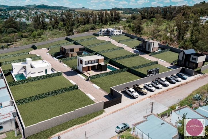 Lote en Venta 300m² en Cerro Alto, con todos los servicios