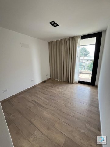 Depto 2 dorm, 105m² con cochera y balcón — Av Brasil