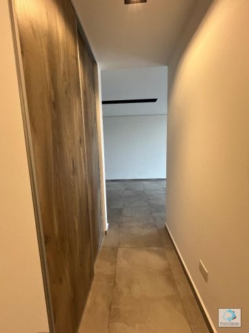 Depto 2 dorm, 105m² con cochera y balcón — Av Brasil