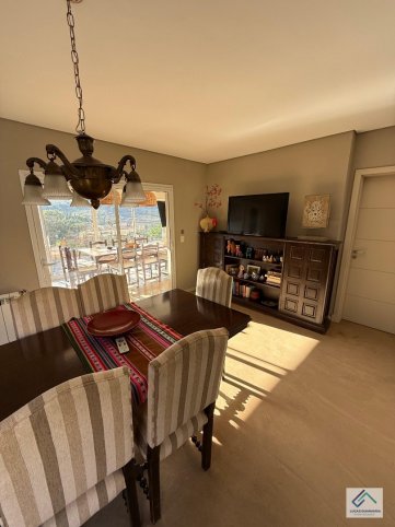 Casa 3 dorm, 327m² en Valle Country Altos Aires