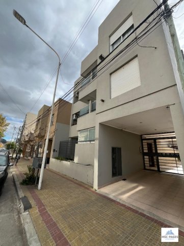 Depto 3 amb, 70m² con cochera — Montevideo 400