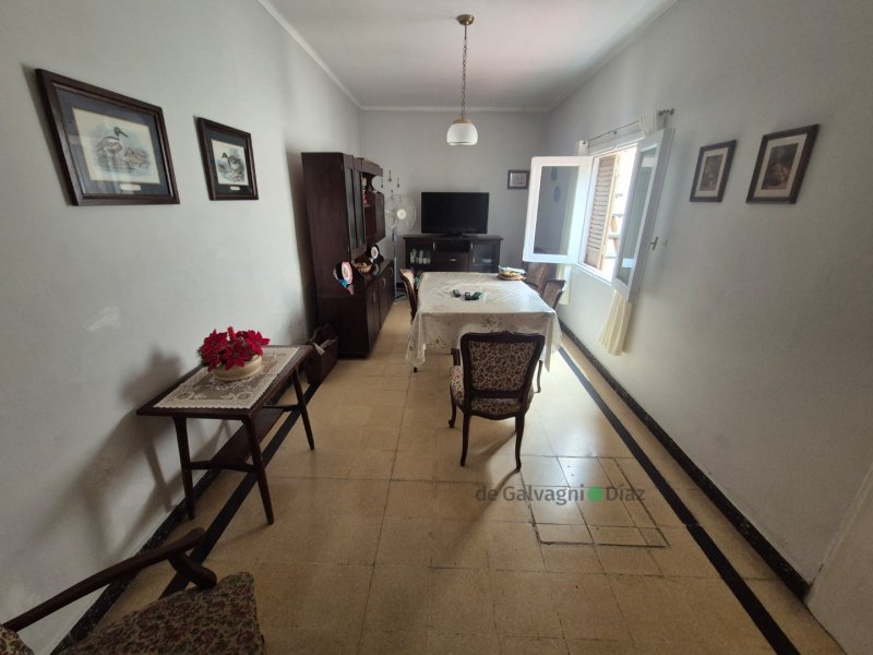 Casa en Venta Garibaldi 816, 130m², 3 dorm, 2 baños, garaje y patio