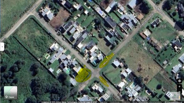 Lote en esquina de 286m² en Los Huesos & Vistalli