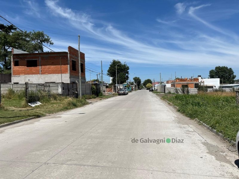 Lote en venta 779m² en zona de usos mixtos — Magallanes casi P. Junta