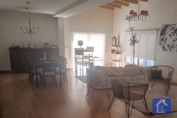 Casa centrica 4 dorm, 200m² — 14 de Julio