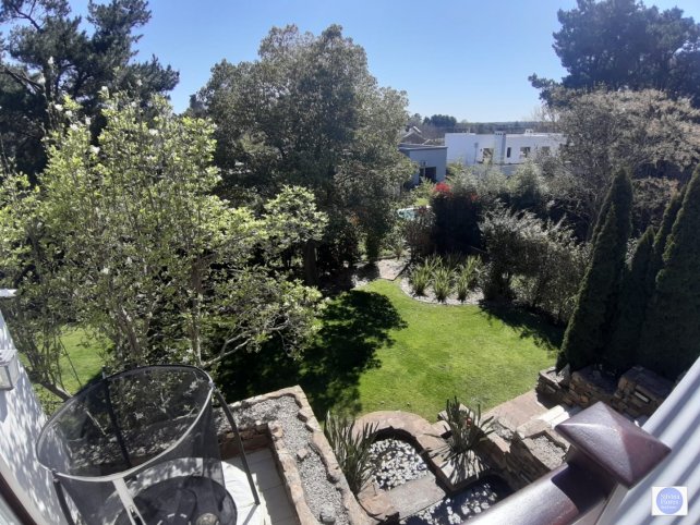 Casa 3 dorm, 251m² con garage — Avenida Fleming