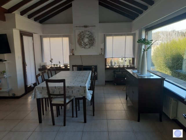 Casa 3 dorm, 251m² con garage — Avenida Fleming