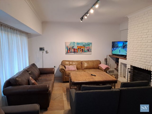 Casa en Venta en Avda. Avellaneda al 1600 con pileta y parrilla