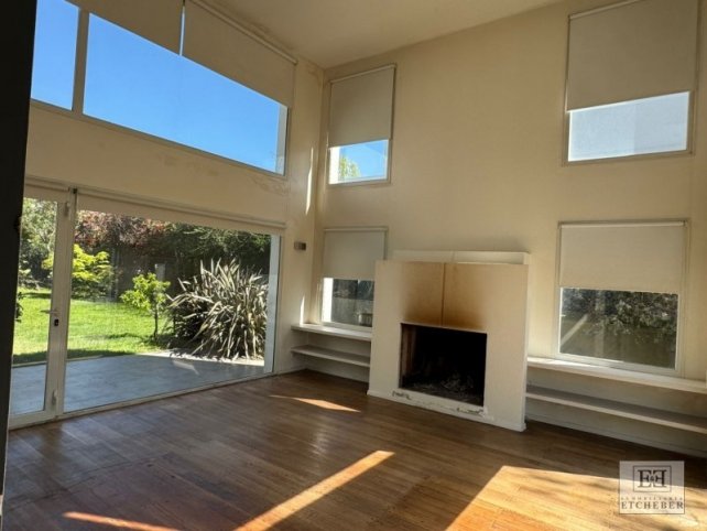 Casa 3 dorm, 247m² en Country Sierras del Tandil